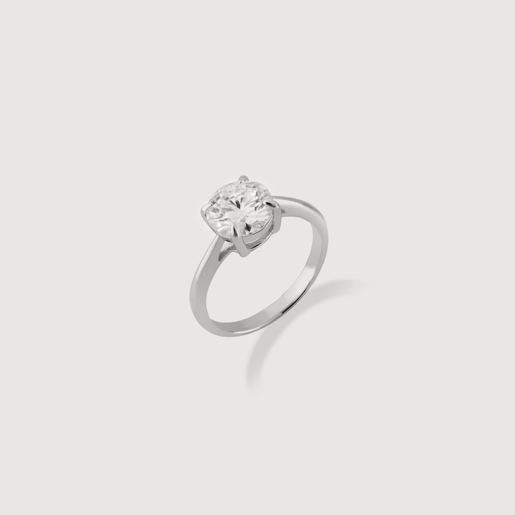 Anel Solitário 8mm moissanite 4 garras