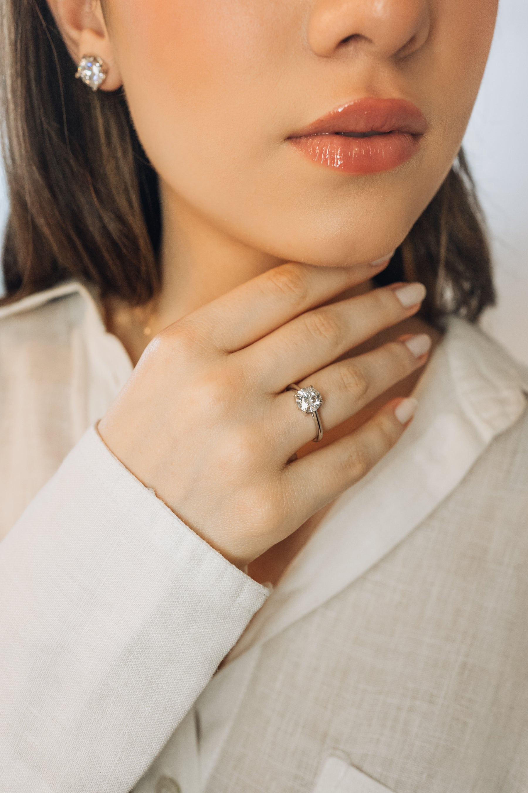 Anel Solitário 8mm moissanite 4 garras