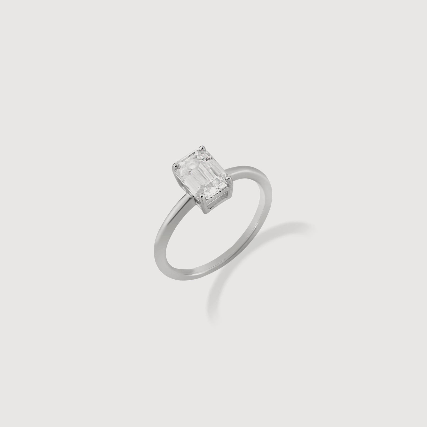 Anel Solitário Retangular 5mm Moissanite