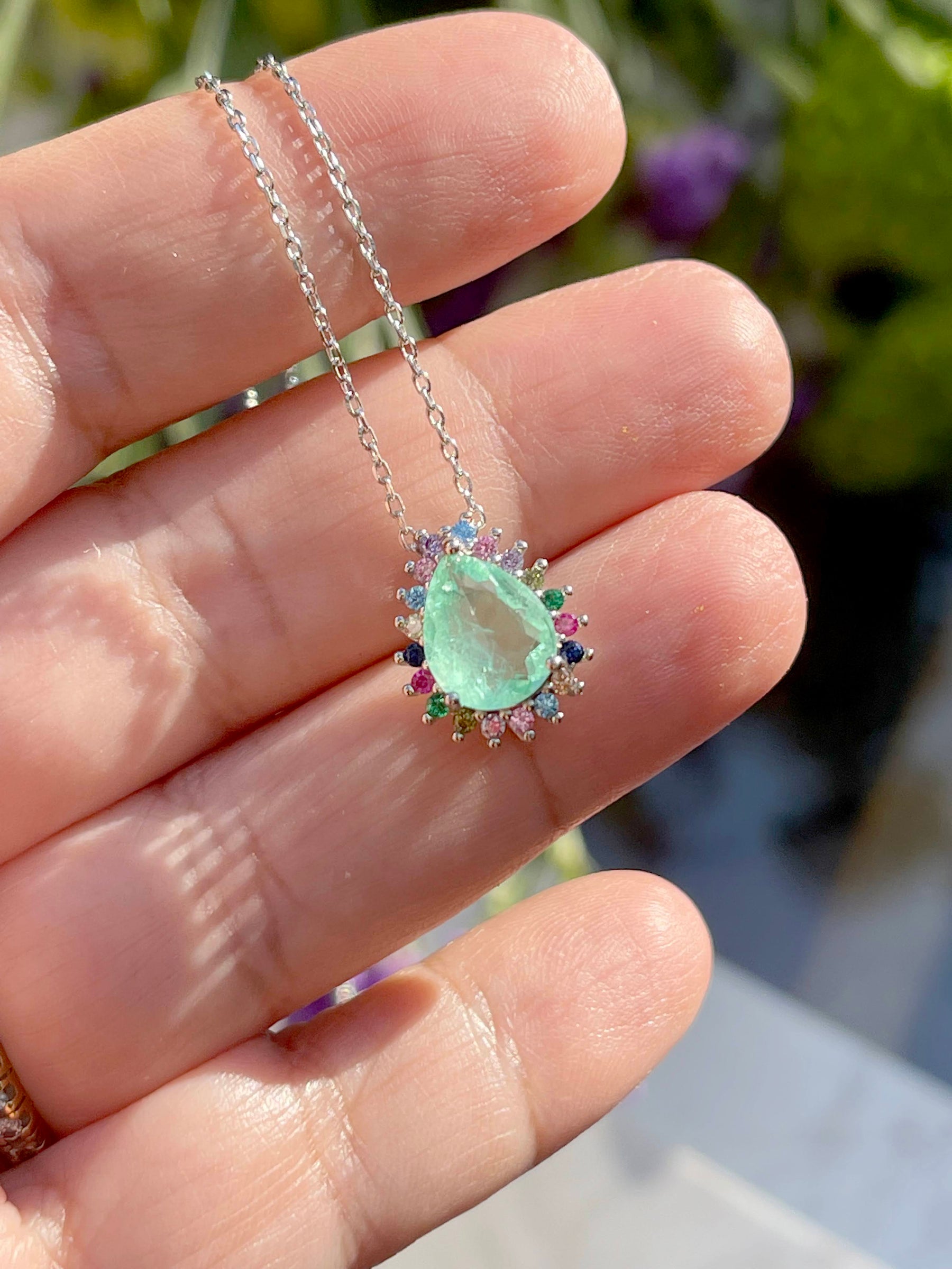 Colar Fusion Esmeralda Colombiana em Gota com Zircônias coloridas