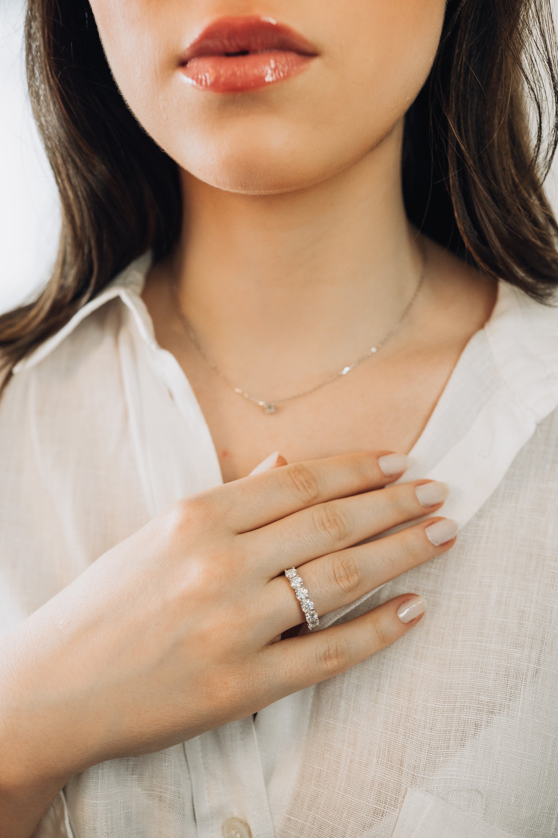 Anel com 6 cravações de Moissanites de 4mm