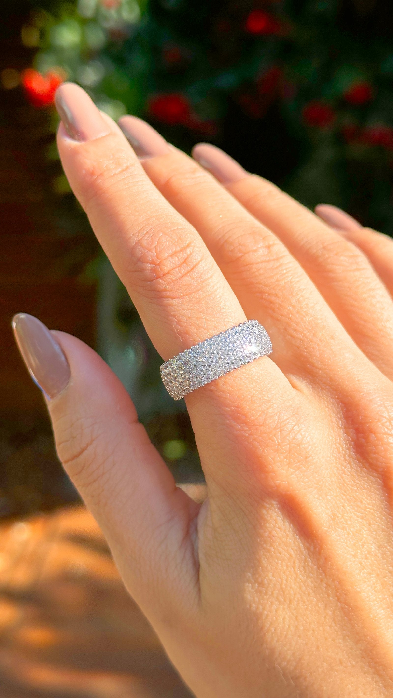 Anel 5 linhas de Zircônias cravejado