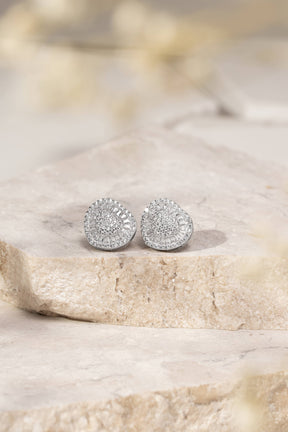 Brinco Coração de Zircônias Brancas em pavé e baguetes