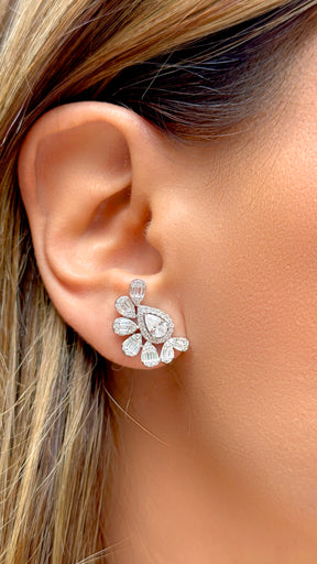 Brinco Gotas de Zircônias Brancas