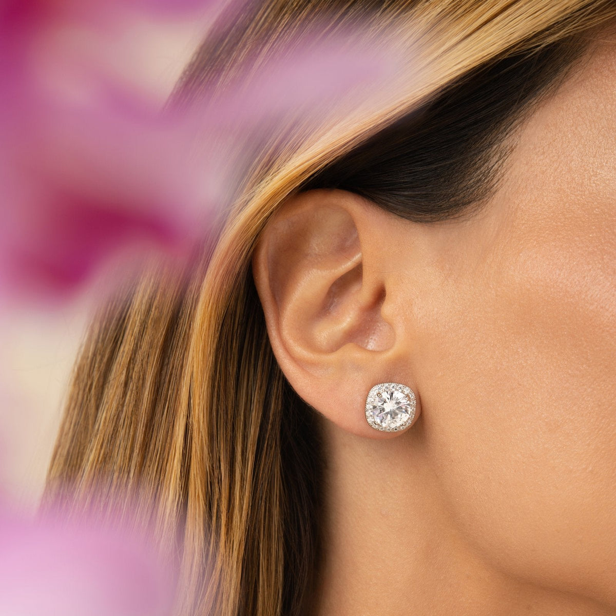 Brinco Quadrado de Zircônias Brancas