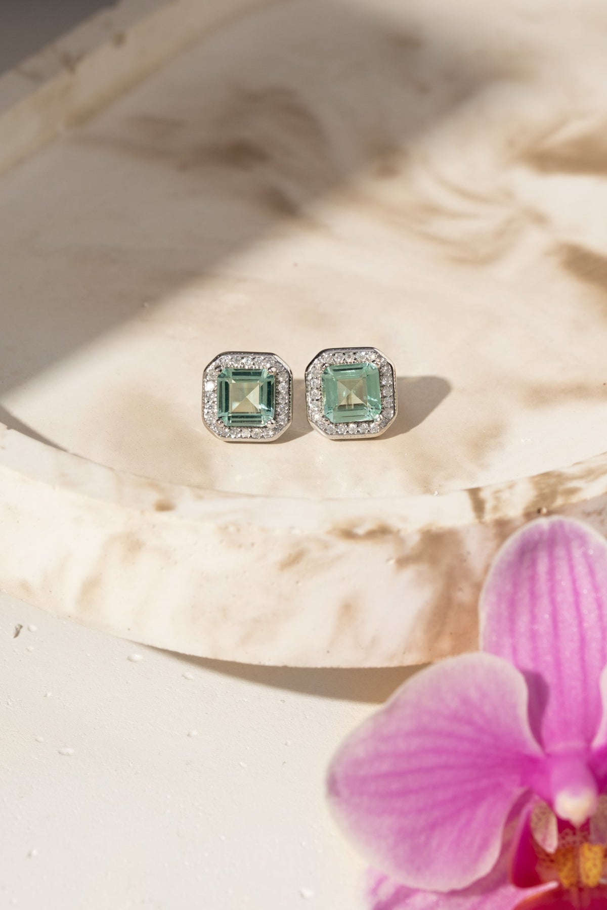 Brinco Turmalina Paraíba com Zircônias Brancas