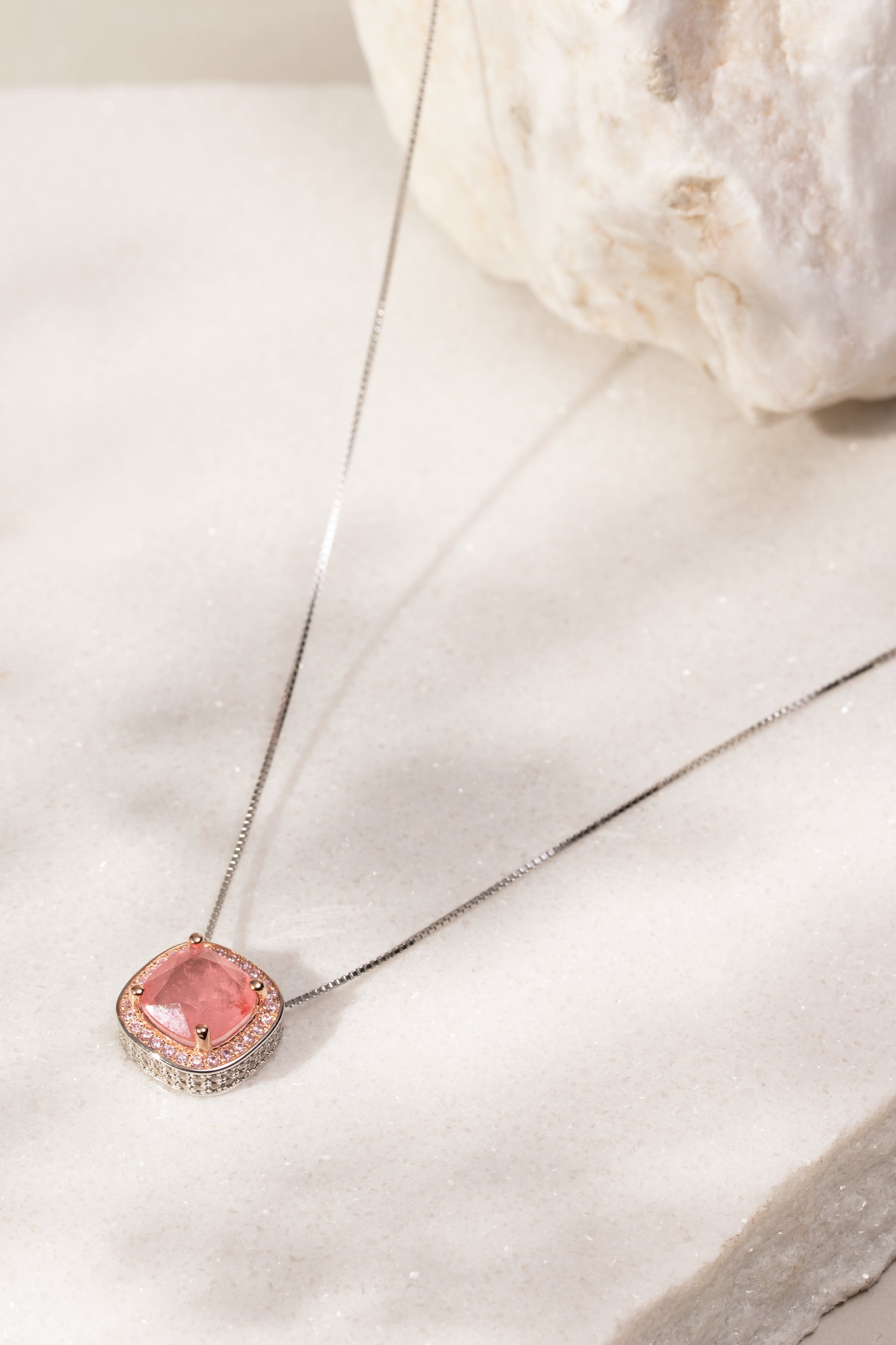 Colar Fusion Morganita com Zircônias Rosas