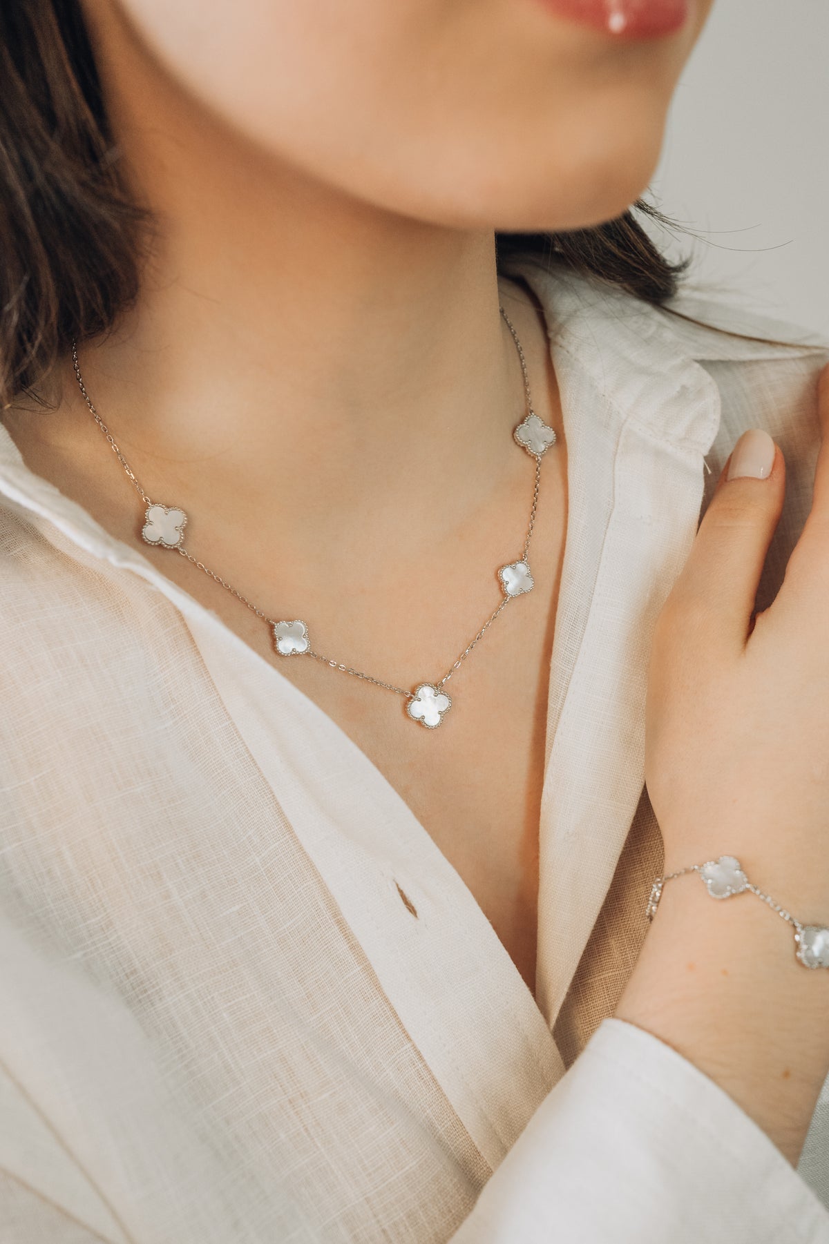 Colar Flor em Madrepérola