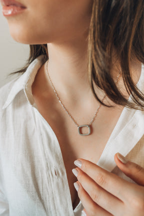 Colar Elo de Zircônias