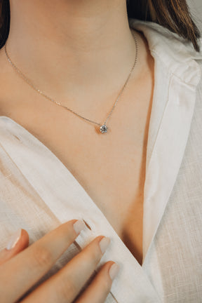 Colar Ponto de Luz 6.5mm de Moissanite com 6 garras em banho de ródio